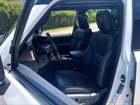 Used 2025 Lexus GX 550 w/ Accessory Package (Z1) AWD/4WD image 34
