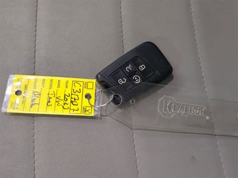 Certified 2023 Volkswagen Taos SE image 34