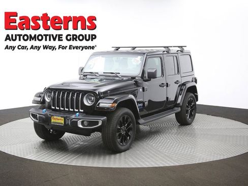 Used 2022 Jeep Wrangler Unlimited Sahara AWD/4WD image 53