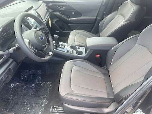 New 2025 Subaru Crosstrek 2.5i Limited w/ Popular Package #3A image 9
