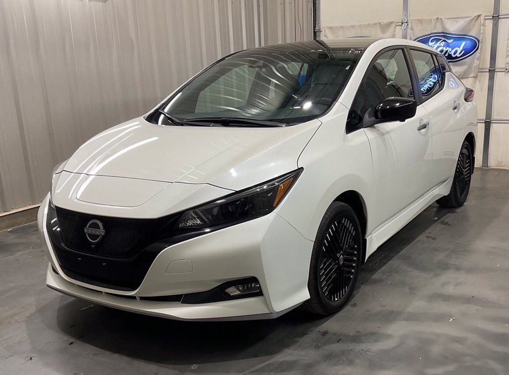 Used 2025 Nissan Leaf SV Plus FWD image 3