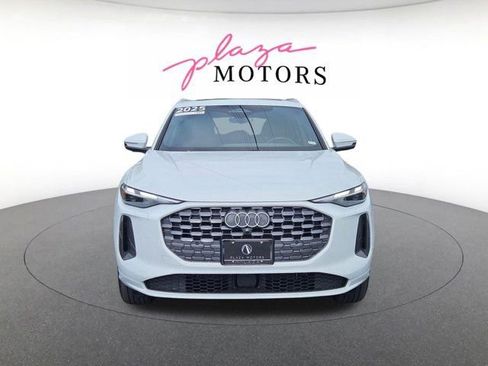 Used 2025 Audi Q5 Premium w/ Convenience Package AWD/4WD image 2