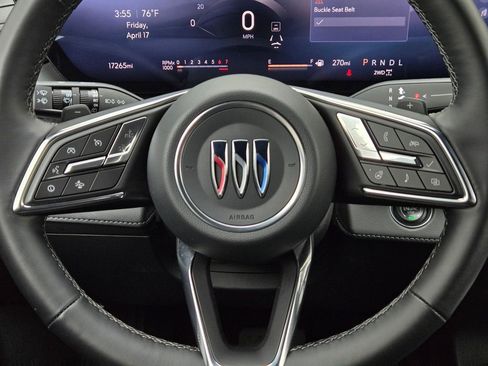 Used 2025 Buick Enclave Preferred image 16