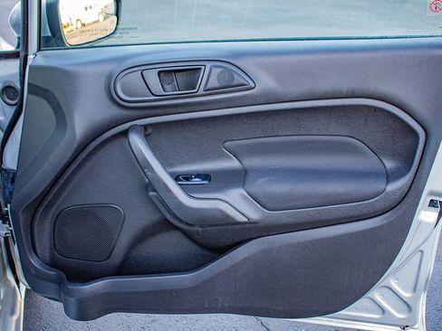 Used 2019 Ford Fiesta SE w/ Equipment Group 201A image 18