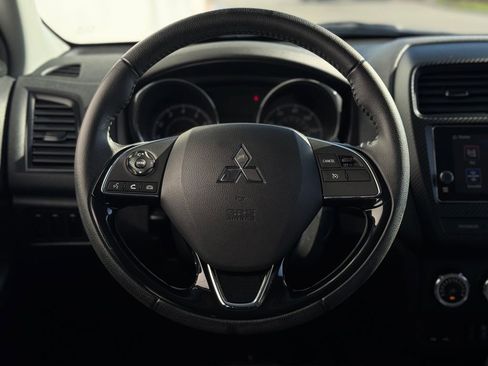 Used 2019 Mitsubishi Outlander Sport SE image 14