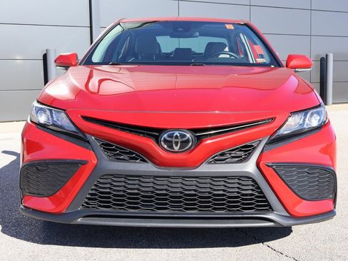 Used 2024 Toyota Camry SE image 7