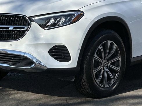 Certified 2025 Mercedes-Benz GLC 300 4MATIC image 7