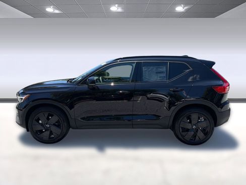 New 2026 Volvo XC40 B5 Ultra w/ Climate Package AWD/4WD image 2