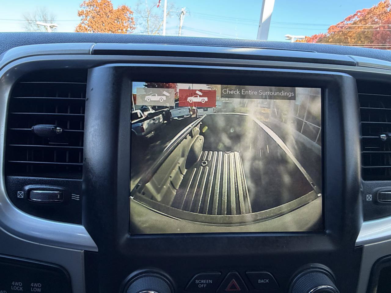 Used 2018 RAM 3500 SLT AWD/4WD image 39