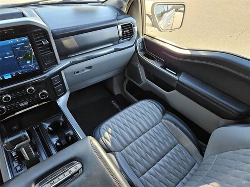 Used 2022 Ford F150 Limited image 14