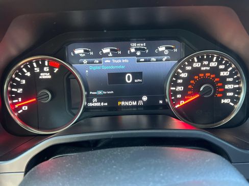 Used 2017 Ford F150 Raptor w/ Equipment Group 802A Luxury AWD/4WD image 16