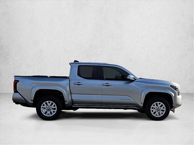 Used 2026 Toyota Tacoma SR5 RWD image 4
