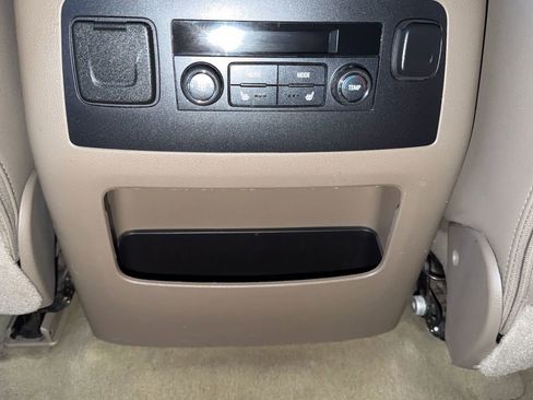 Used 2016 Chevrolet Suburban LT w/ Texas Edition Package image 33