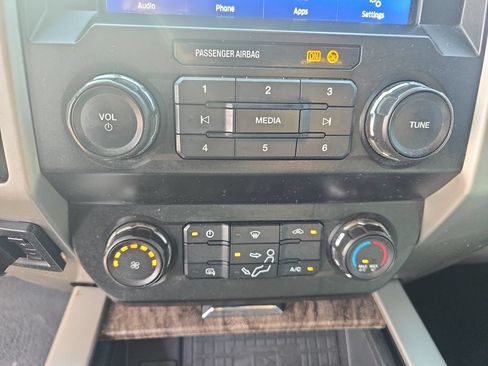 Used 2021 Ford F250 XLT AWD/4WD image 25