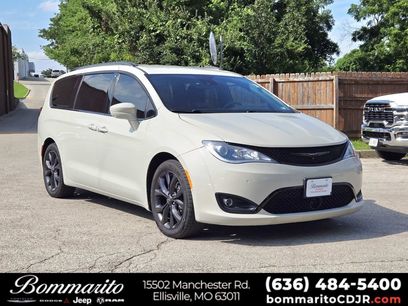 Used 2019 Chrysler Pacifica Touring-L Plus w/ Advanced Safetytec Group