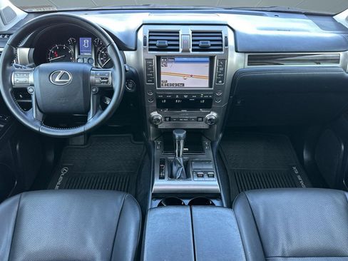 Used 2016 Lexus GX 460 w/ Comfort Package AWD/4WD image 16