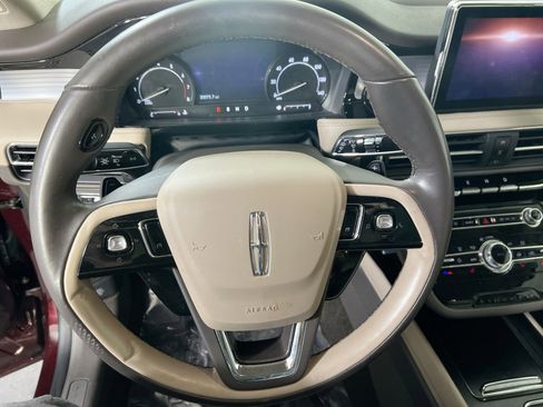 Used 2020 Lincoln Corsair AWD w/ Equipment Group 101A image 11