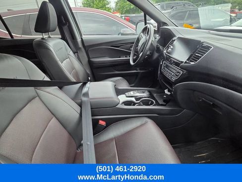 Certified 2024 Honda Ridgeline Black Edition image 8