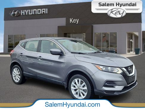 Used 2020 Nissan Rogue Sport S w/ Appearance Package image 1