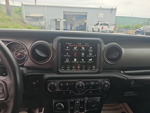 Used 2023 Jeep Wrangler Unlimited Sport AWD/4WD image 24