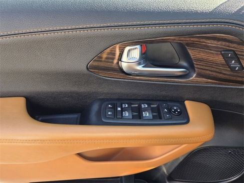 Used 2021 Chrysler Pacifica Pinnacle image 27
