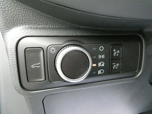Certified 2026 Ford Explorer Active AWD/4WD image 26