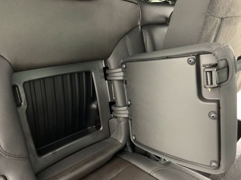 Used 2025 Chevrolet Silverado 1500 High Country w/ High Country Premium Package image 32