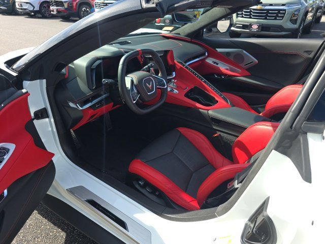 Used 2024 Chevrolet Corvette Stingray Premium Conv w/ Z51 Performance Package RWD image 20