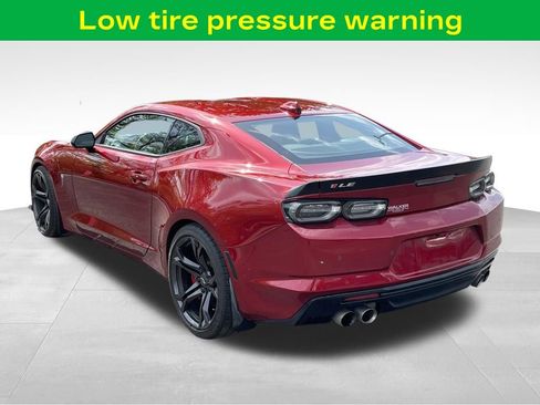 Used 2021 Chevrolet Camaro SS RWD image 10