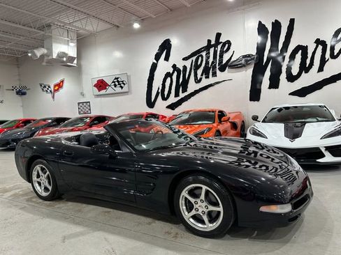 Used 2002 Chevrolet Corvette Convertible w/ Preferred Equipment Group2 RWD image 25