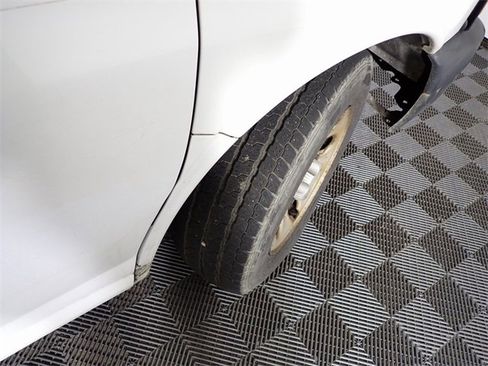 Used 2009 Chevrolet Express 1500 image 22