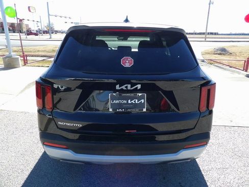 New 2026 Kia Sorento LX image 7