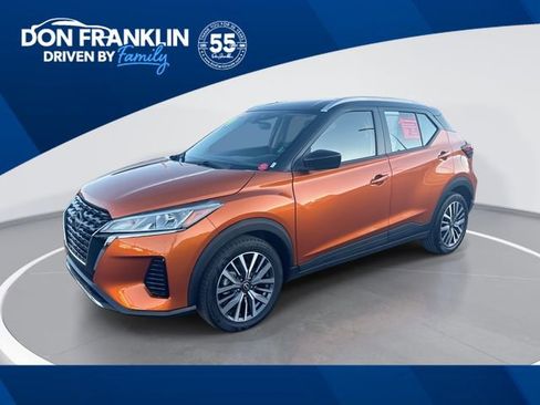 Certified 2024 Nissan Kicks SV image 1