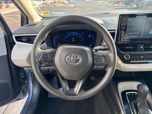 Used 2021 Toyota Corolla LE image 8