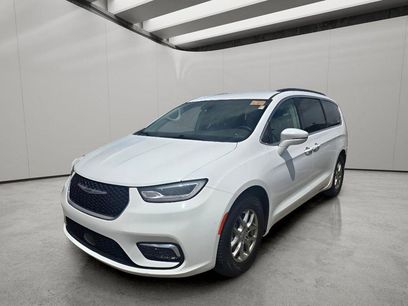 Used 2021 Chrysler Pacifica Touring