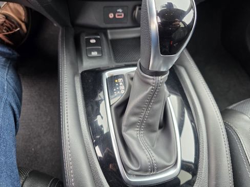 Used 2019 Nissan Rogue SL image 30