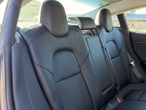 Used 2023 Tesla Model 3 Standard Range RWD image 31