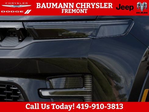 New 2026 Jeep Grand Wagoneer Limited AWD/4WD image 10