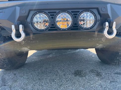 Used 2023 Ford Bronco Badlands w/ Sasquatch Package image 75