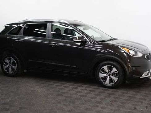 Used 2017 Kia Niro EX image 3