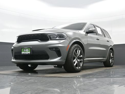 Used 2022 Dodge Durango R/T w/ Tow 'N Go Package AWD/4WD image 28