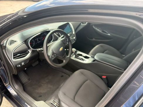 Used 2023 Chevrolet Malibu LT FWD image 16