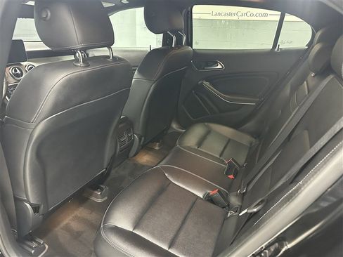 Used 2020 Mercedes-Benz GLA 250 4MATIC image 3