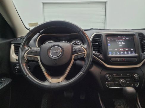 Used 2016 Jeep Cherokee 75th Anniversary FWD image 22