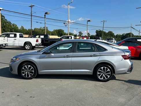 Used 2024 Volkswagen Jetta S FWD image 3