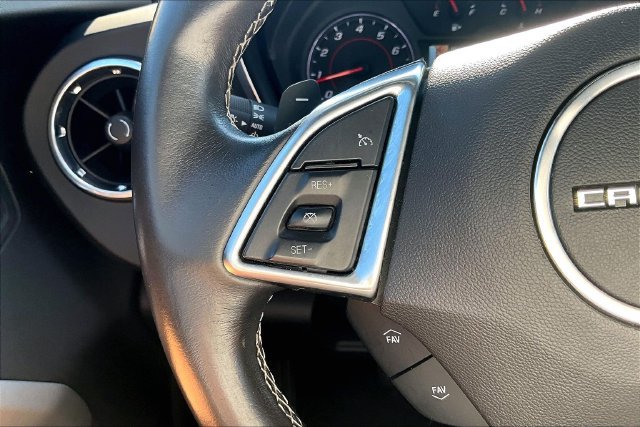 Used 2018 Chevrolet Camaro LT RWD image 15