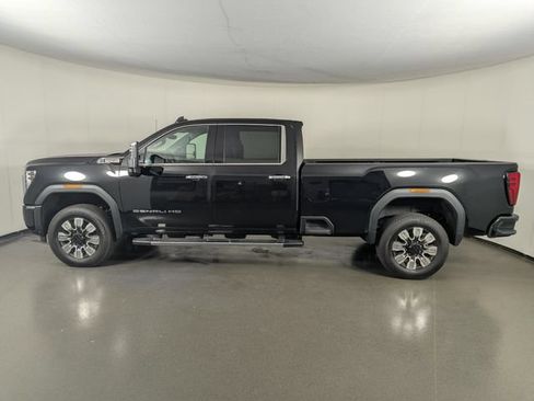 Used 2024 GMC Sierra 3500 Denali w/ Denali Reserve Package AWD/4WD image 5