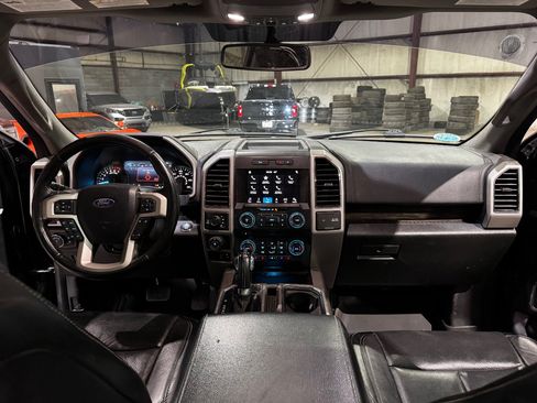 Used 2018 Ford F150 Lariat w/ Equipment Group 501A Mid AWD/4WD image 27