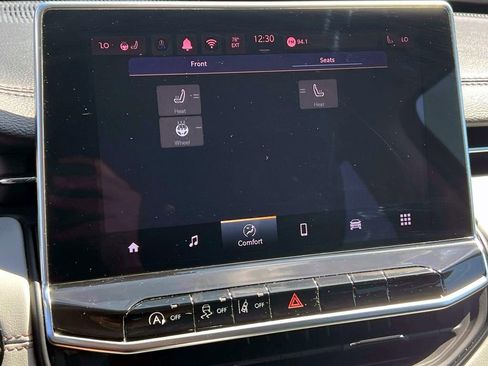 Certified 2022 Jeep Compass Limited AWD/4WD image 32