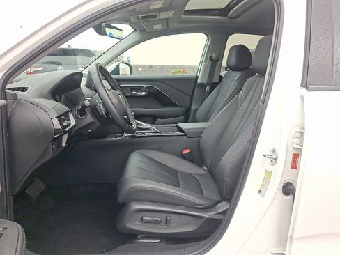 Certified 2025 Acura ADX Base image 14